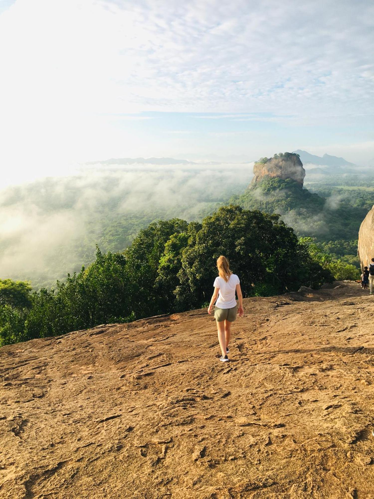 Hotel Sigiriya Kele Buitenkant foto